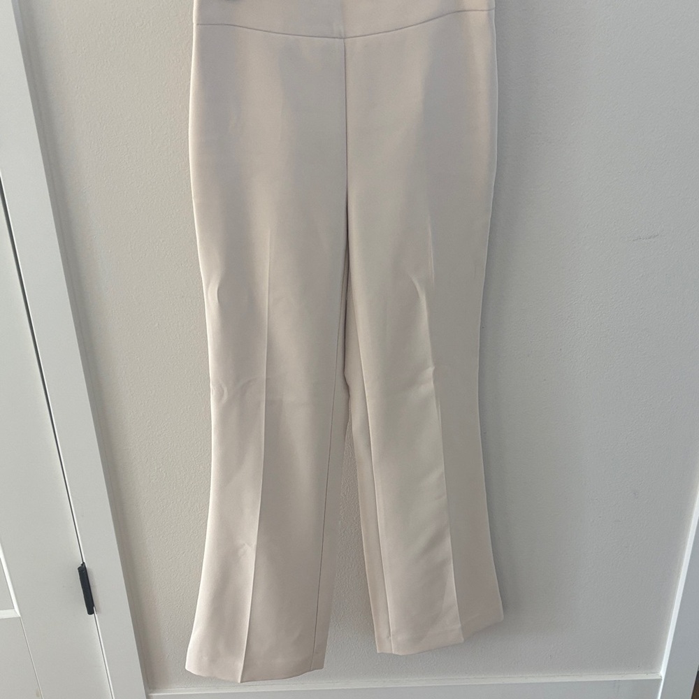 Ann Taylor straight leg crepe pants 00P